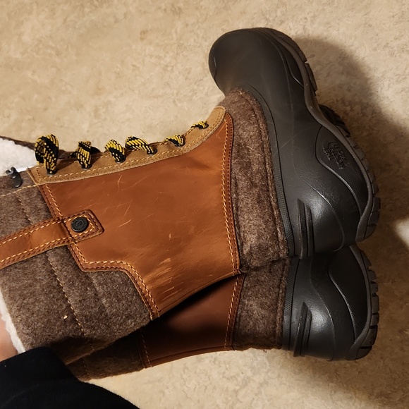 Womens Brown Leather North Face Snow Boots - Picture 14 of 14